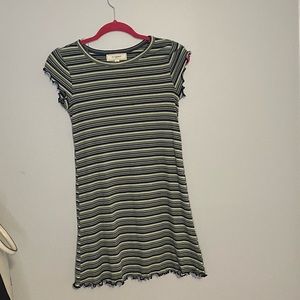 short sleeves dress